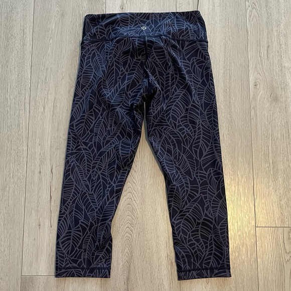 Lululemon Wunder Under Crop Luxtreme Pretty Palm Cadet Greyvy Capri Leggings - Picture 10 of 10
